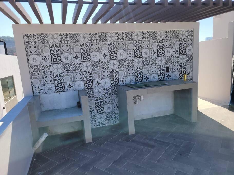 2Br-3Ba Condo Block From Beach W Rooftop Jacuzzi Масатлан Екстериор снимка